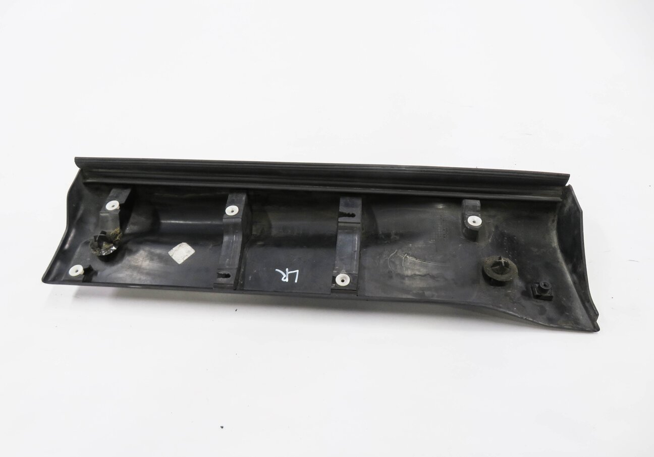 Thumbnail 6: 2006 RANGE ROVER SPORT (L320) LEFT REAR DOOR LOWER MOULDING RUNNER TRIM