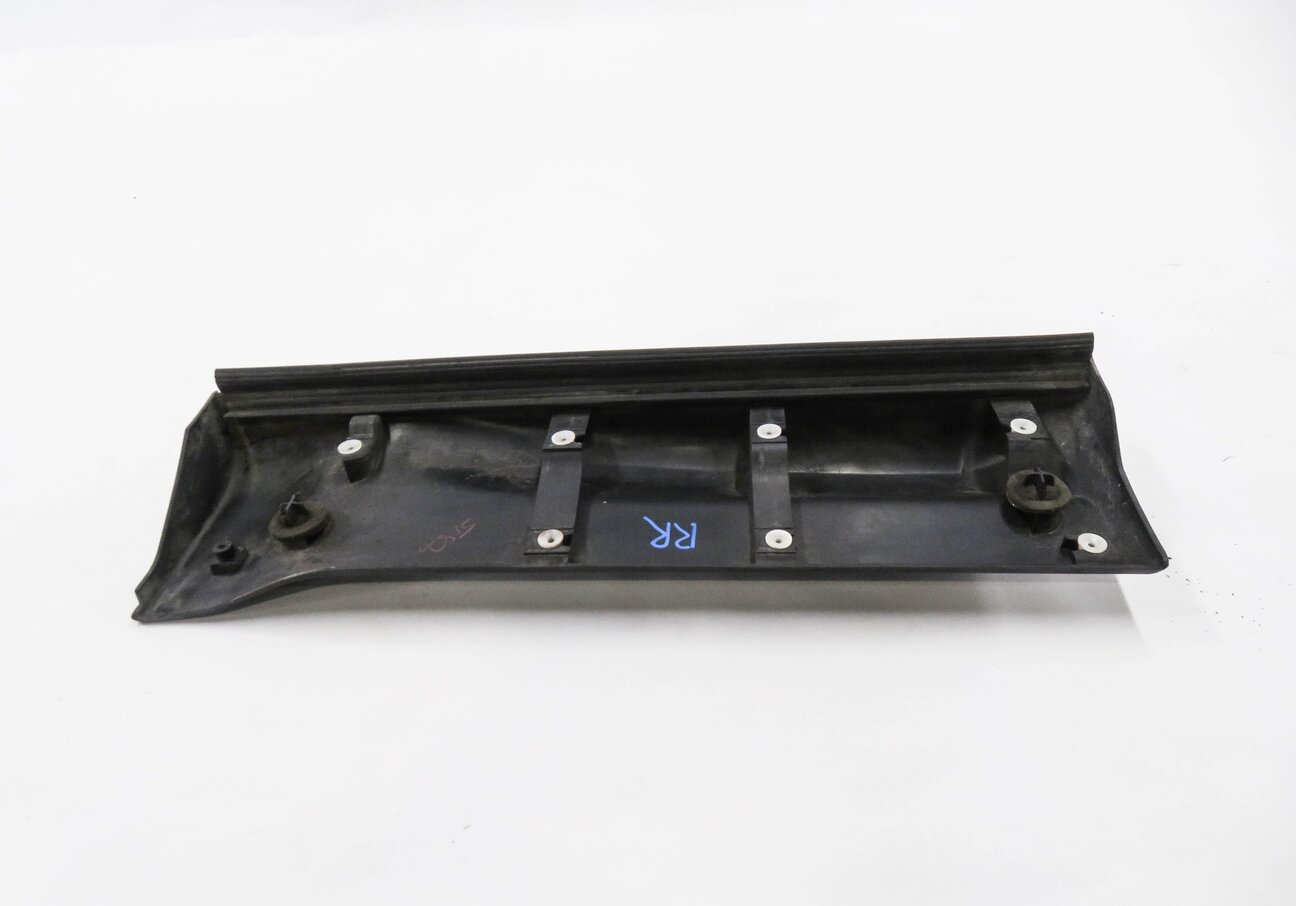Thumbnail 6: 2006 RANGE ROVER SPORT (L320) RIGHT REAR DOOR LOWER MOULDING RUNNER TRIM