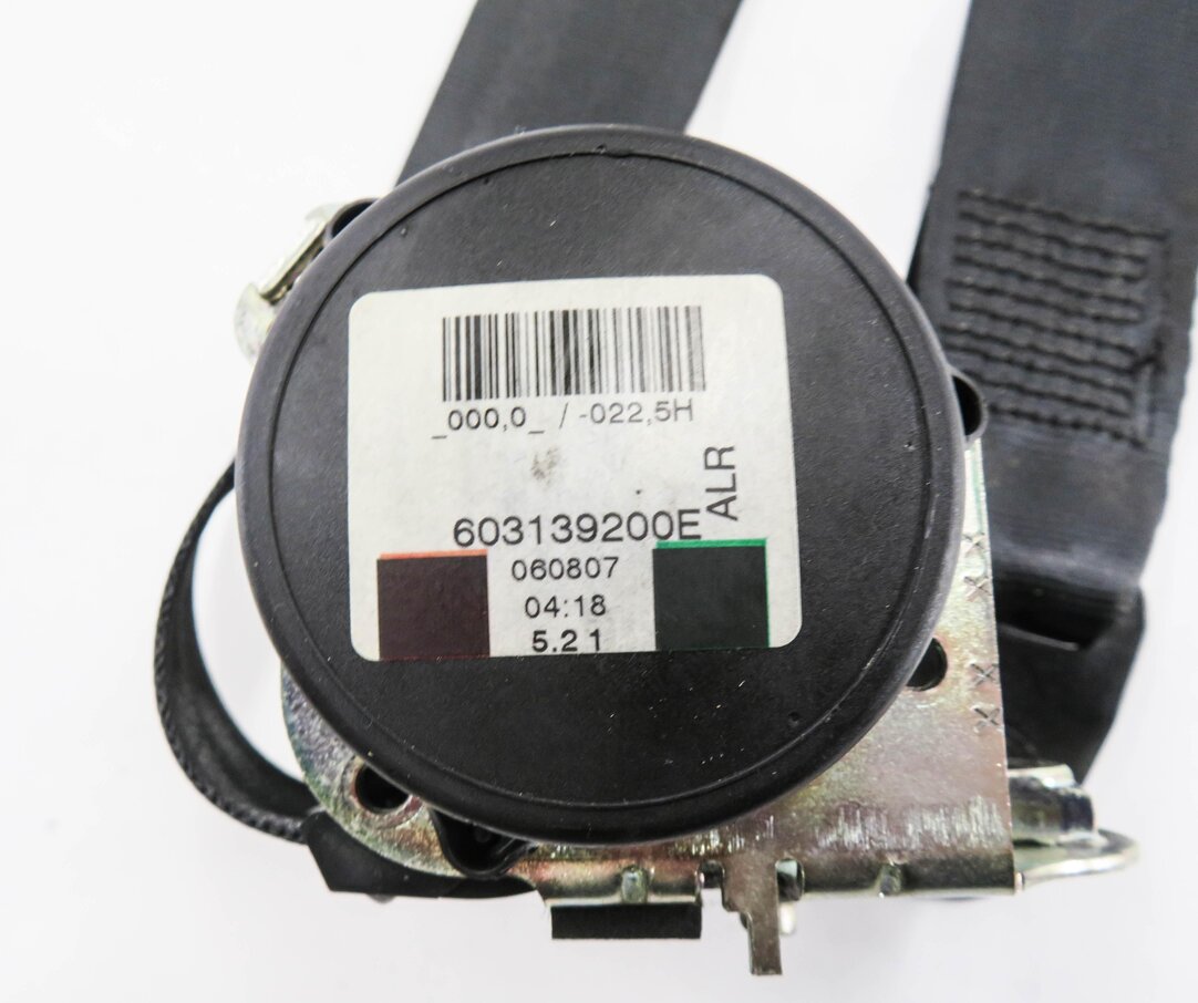 Thumbnail 6: 06 RANGE ROVER SPORT (L320) REAR 2nd ROW SEAT CENTER SEATBELT RETRACTOR (BLACK)