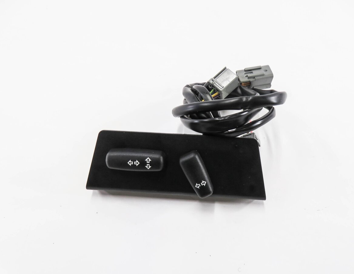 Thumbnail 2: 2006 RANGE ROVER SPORT (L320) RIGHT FRONT PASSENGER SEAT ADJUSTMENT SWITCH