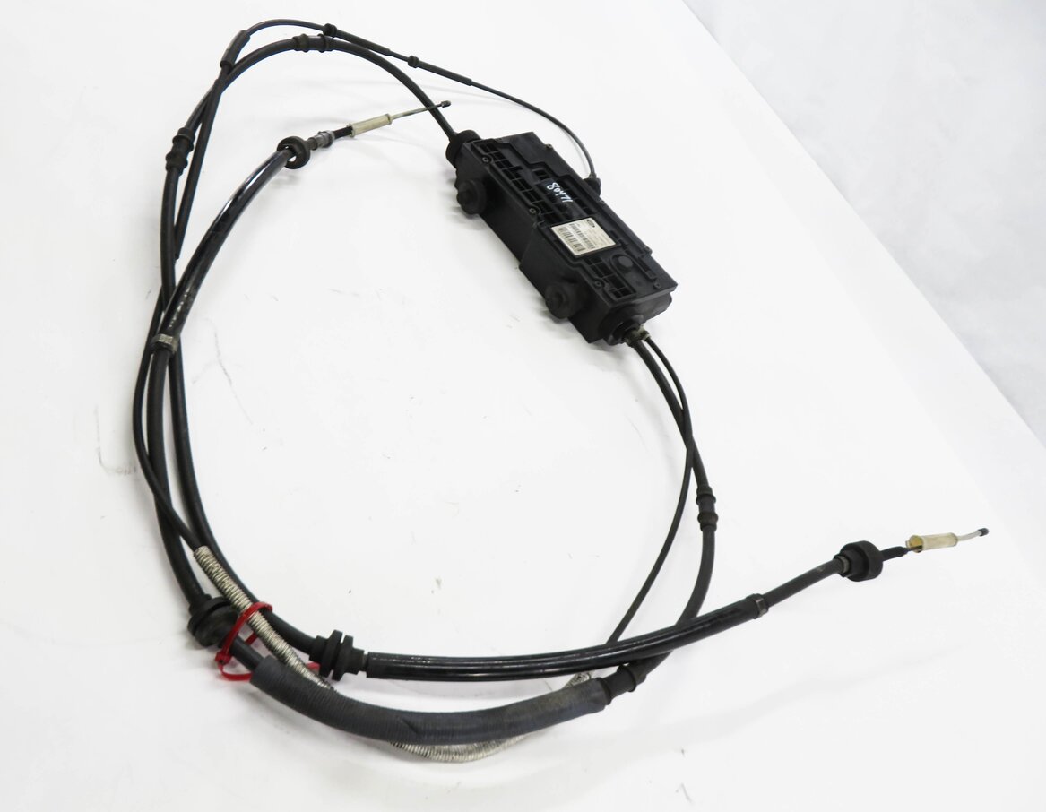 Thumbnail 4: 2006 RANGE ROVER SPORT (L320) EMERGENCY PARKING BRAKE ACTUATOR MOTOR w/ CABLES