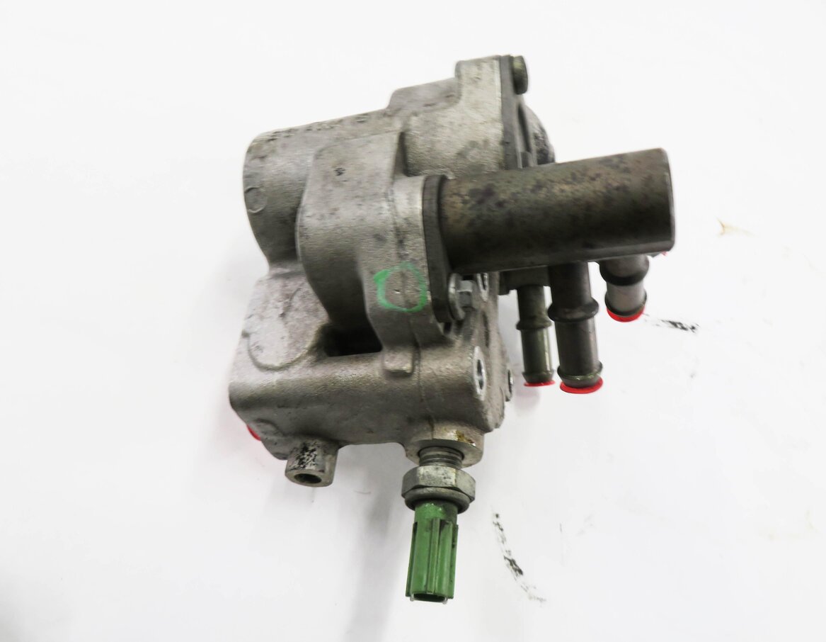 Thumbnail 6: 2006 RANGE ROVER SPORT (L320) 4.2L SUPERCHARGED ENGINE - OIL FILTER ADAPTER