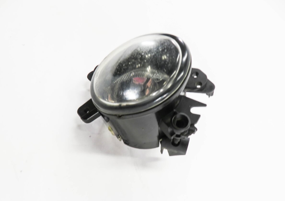 Thumbnail 3: 2006-2013 MERCEDES C300 C350 GL320 GL450 GL550 ML320 ML350 - LEFT FOGLIGHT LAMP