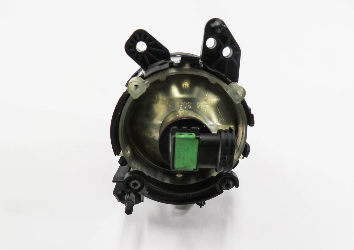 Thumbnail 5: 2006-2013 MERCEDES C300 C350 GL320 GL450 GL550 ML320 ML350 - RIGHT FOGLIGHT LAMP