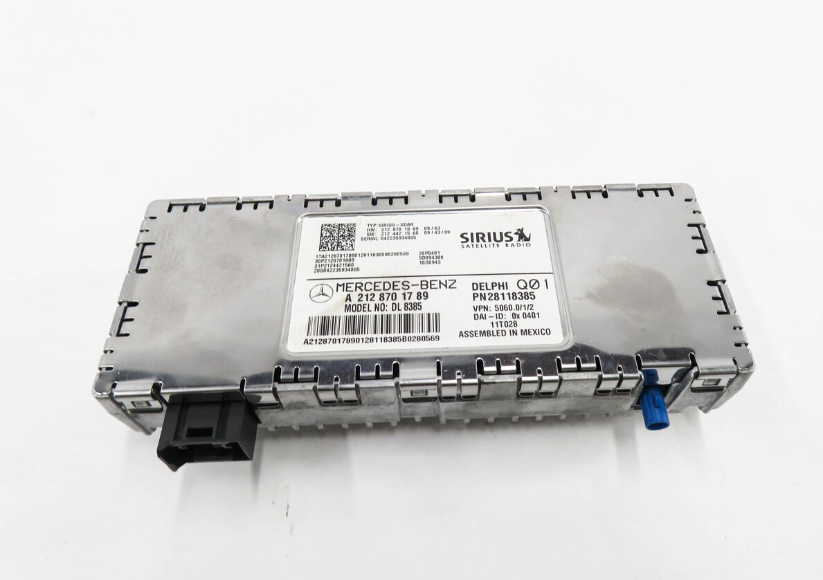 Thumbnail 2: 10-16 MERCEDES C250 C300 C350 E350 E550 GLK350 ML350 - SIRIUS SATELLITE RECEIVER