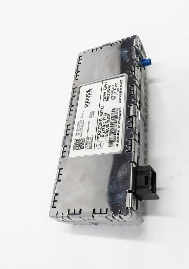 Thumbnail 3: 10-16 MERCEDES C250 C300 C350 E350 E550 GLK350 ML350 - SIRIUS SATELLITE RECEIVER