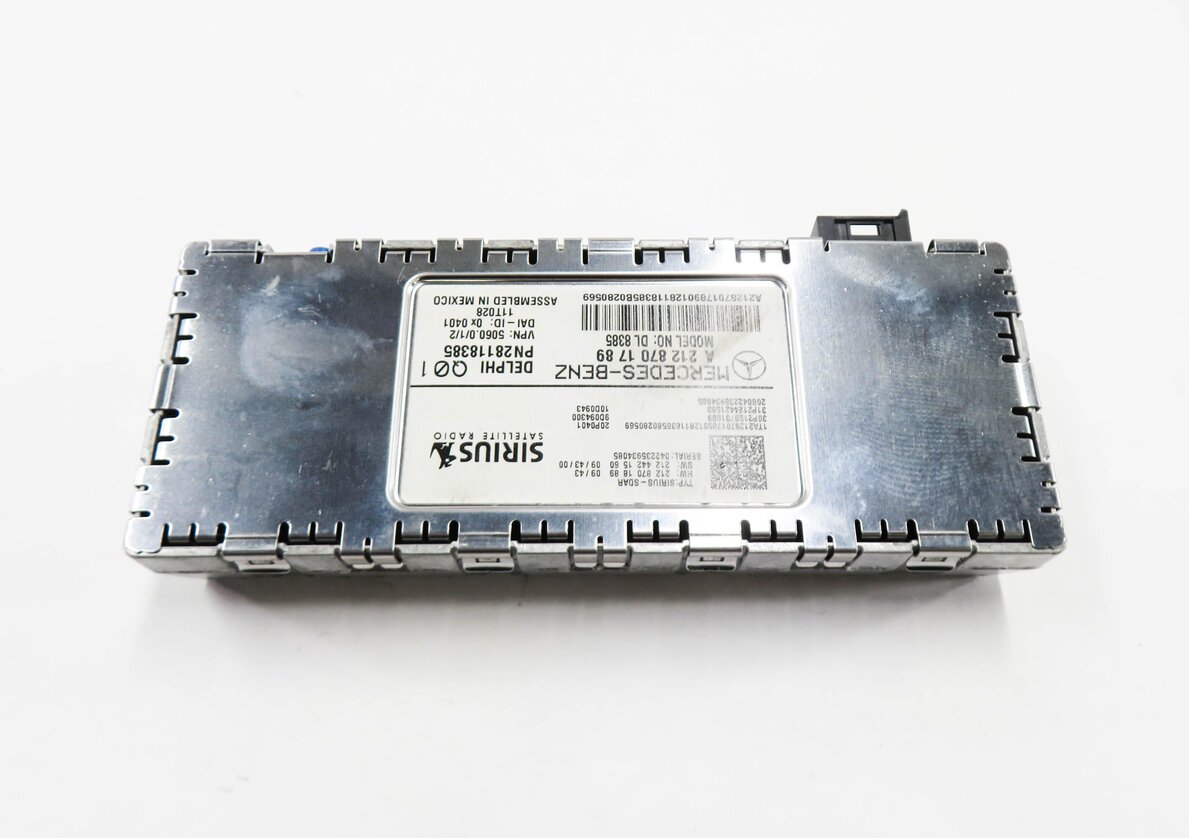 Thumbnail 5: 10-16 MERCEDES C250 C300 C350 E350 E550 GLK350 ML350 - SIRIUS SATELLITE RECEIVER