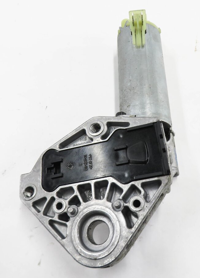 Thumbnail 10: 2006 PORSCHE CAYENNE (955) RIGHT FRONT PASSENGER SEAT ADJUSTMENT MOTOR SET-3