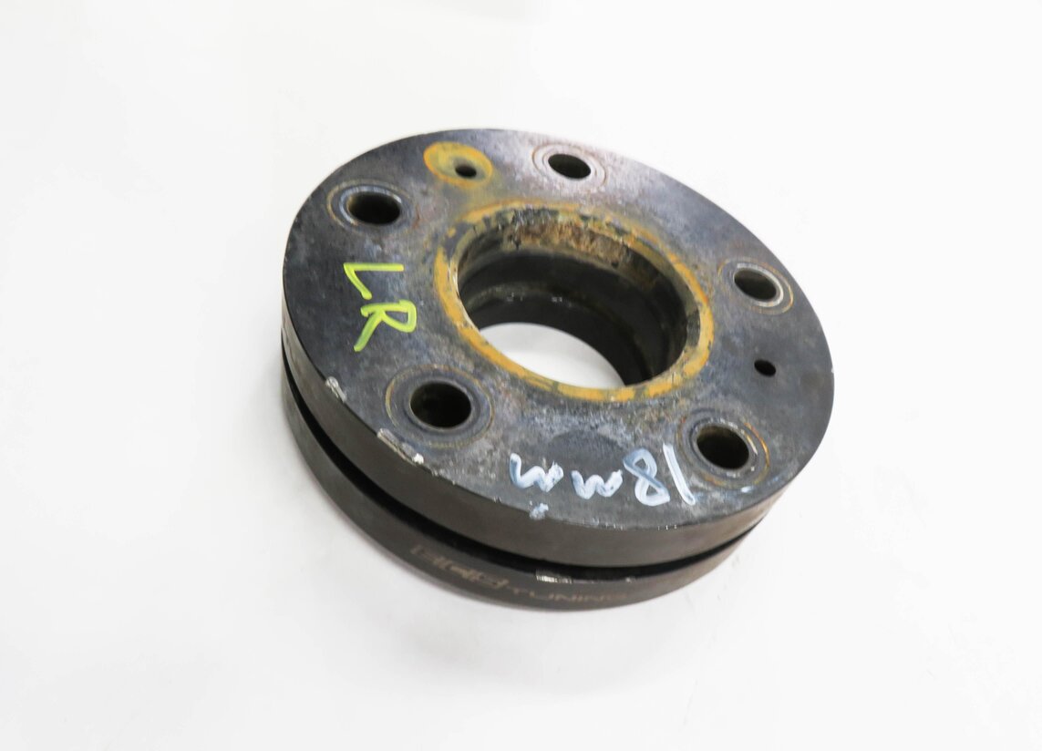 Thumbnail 4: 2006-2010 PORSCHE CAYENNE - ECS TUNING 18mm WHEEL SPACER SET-2