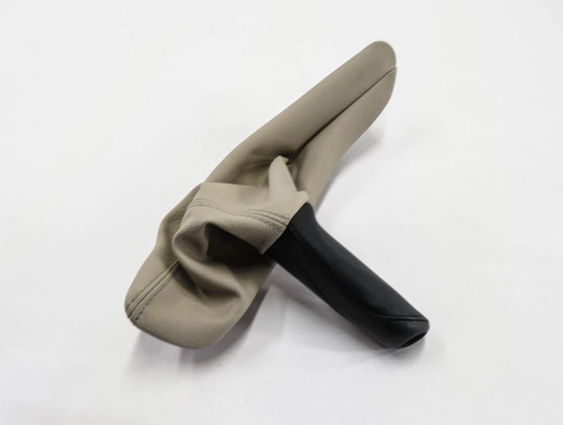 2012 BMW 328i (F30) EMERGENCY PARKING BRAKE HANDLE TRIM COVER (OYSTER)