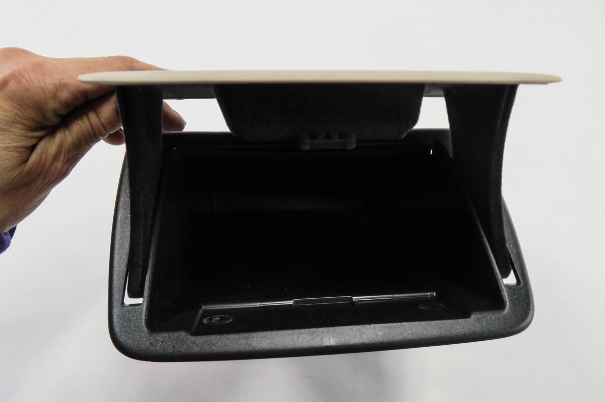 Thumbnail 5: 2012 BMW 328i (F30) LEFT DRIVER DASH STORAGE COMPARTMENT CUBBY BOX (OYSTER)