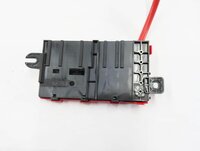 Thumbnail 7: 2012 BMW 328i (F30) POSITIVE BATTERY POWER DISTRIBUTION FUSE PLATE