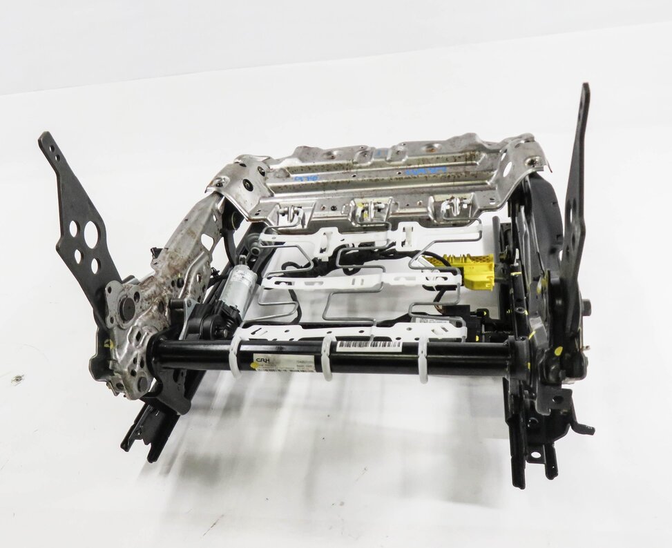 Thumbnail 2: 2012 BMW 328i (F30) LEFT FRONT DRIVER SEAT TRACK w/ MOTORS