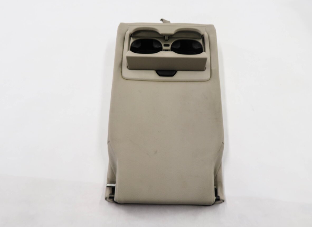 Thumbnail 5: 2012 BMW 328i (F30) REAR SEAT CENTER CONSOLE ARMREST LID CUP HOLDER (OYSTER)