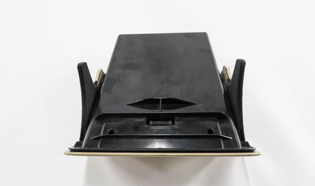 Thumbnail 6: 2016 BMW 340i (F30) LEFT FRONT DRIVER DASH STORAGE COMPARTMENT BOX (BEIGE)
