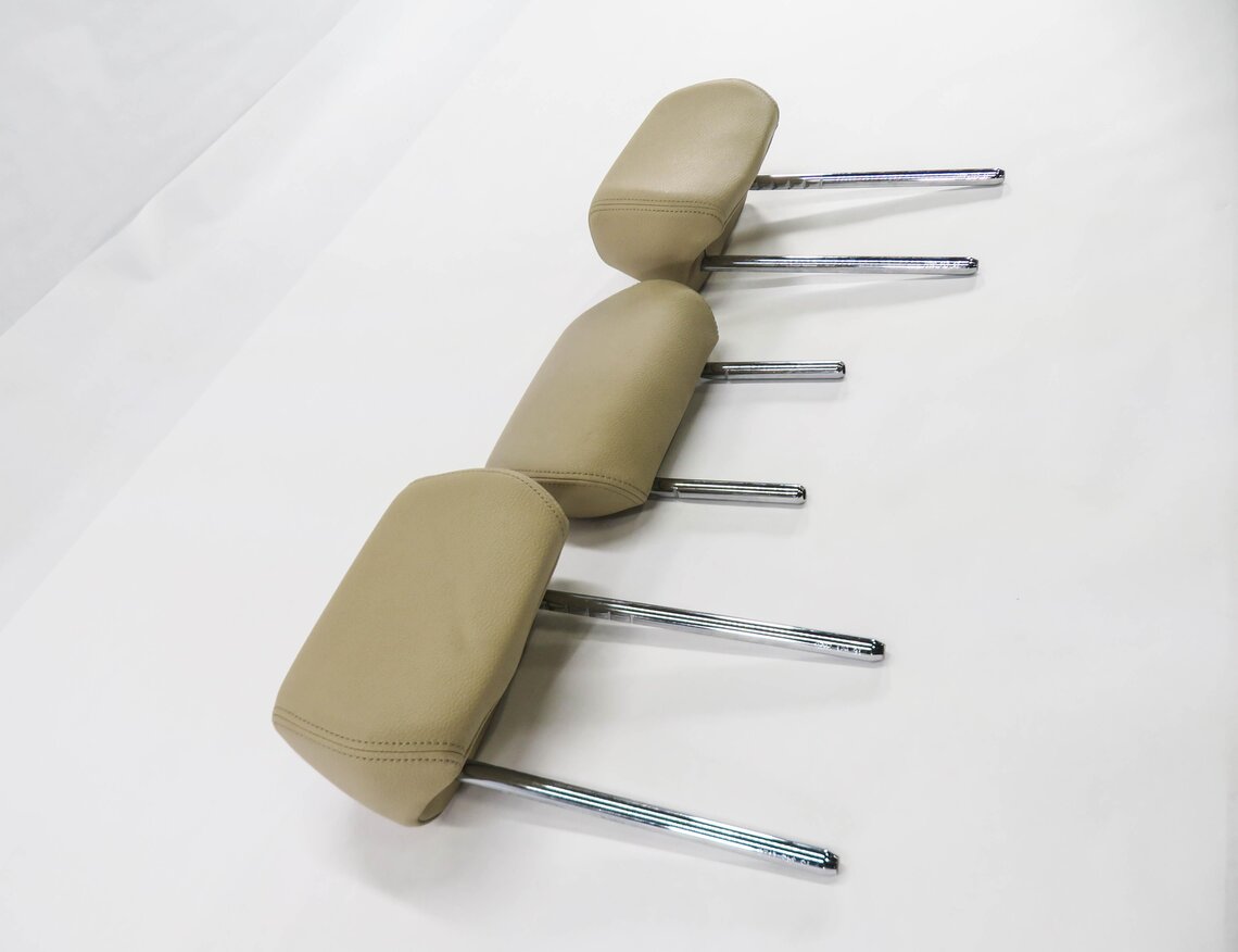 Thumbnail 4: 2016 BMW 340i (F30) REAR SEAT HEADREST SET-3 (VENETIAN BEIGE KCDF)