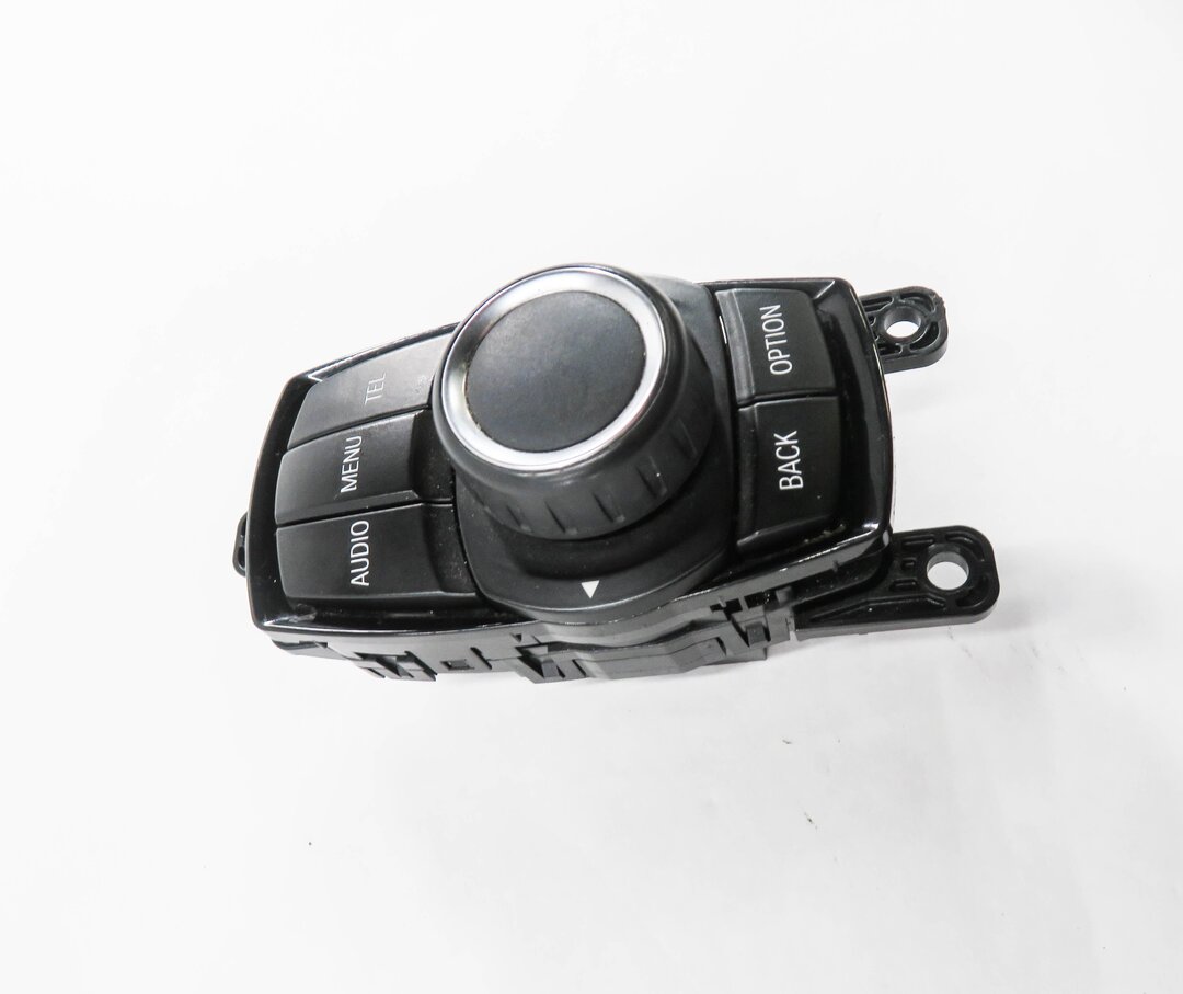 Thumbnail 4: 2013-2020 BMW 228i 230i 328i 330i 335i 428i 430i 435i M3 - iDRIVE CONTROL SWITCH