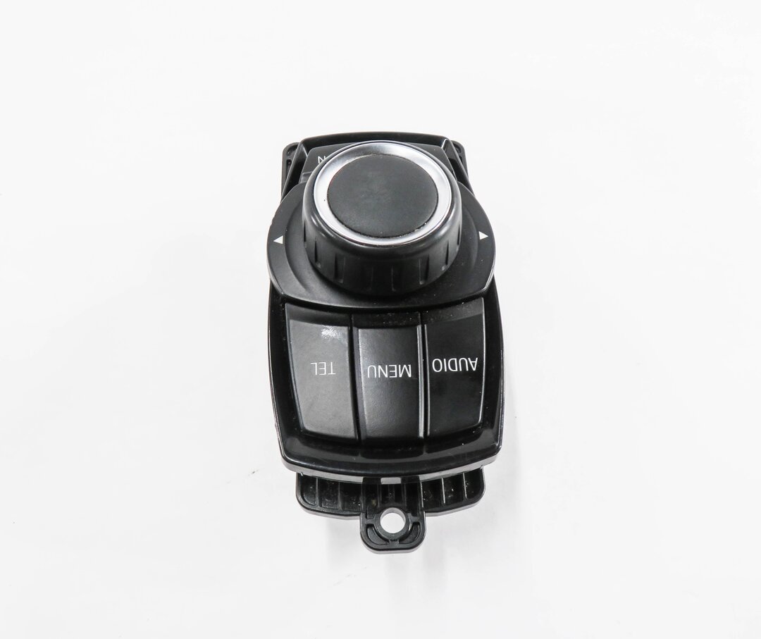 Thumbnail 6: 2013-2020 BMW 228i 230i 328i 330i 335i 428i 430i 435i M3 - iDRIVE CONTROL SWITCH