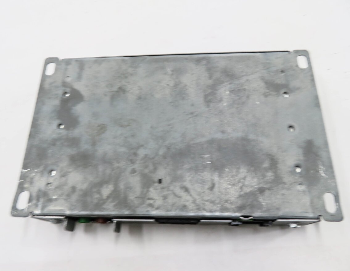 Thumbnail 6: 2005-2010 PORSCHE CAYENNE (955 957) XM SATELLITE RADIO RECEIVER MODULE