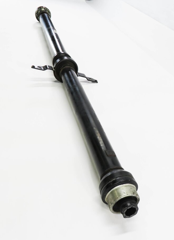 Thumbnail 3: 2011-2012 AUDI Q5 (B8 8R) 8spd - REAR DRIVESHAFT DRIVELINE DRIVE LINE SHAFT
