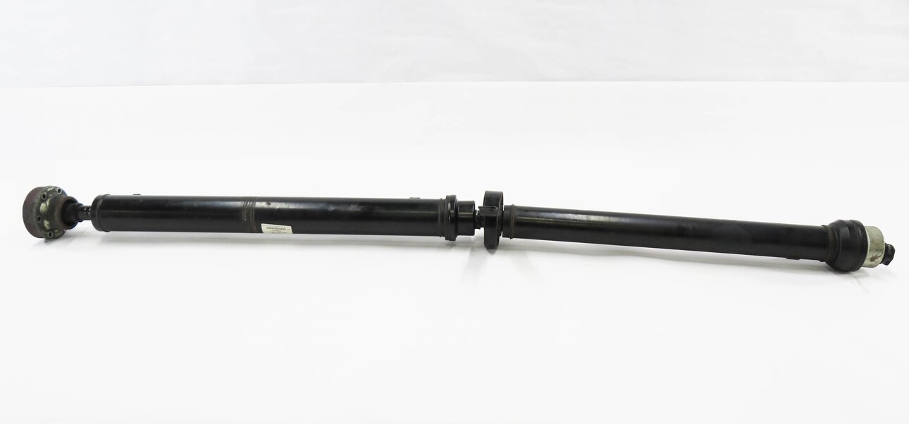 Thumbnail 4: 2011-2012 AUDI Q5 (B8 8R) 8spd - REAR DRIVESHAFT DRIVELINE DRIVE LINE SHAFT