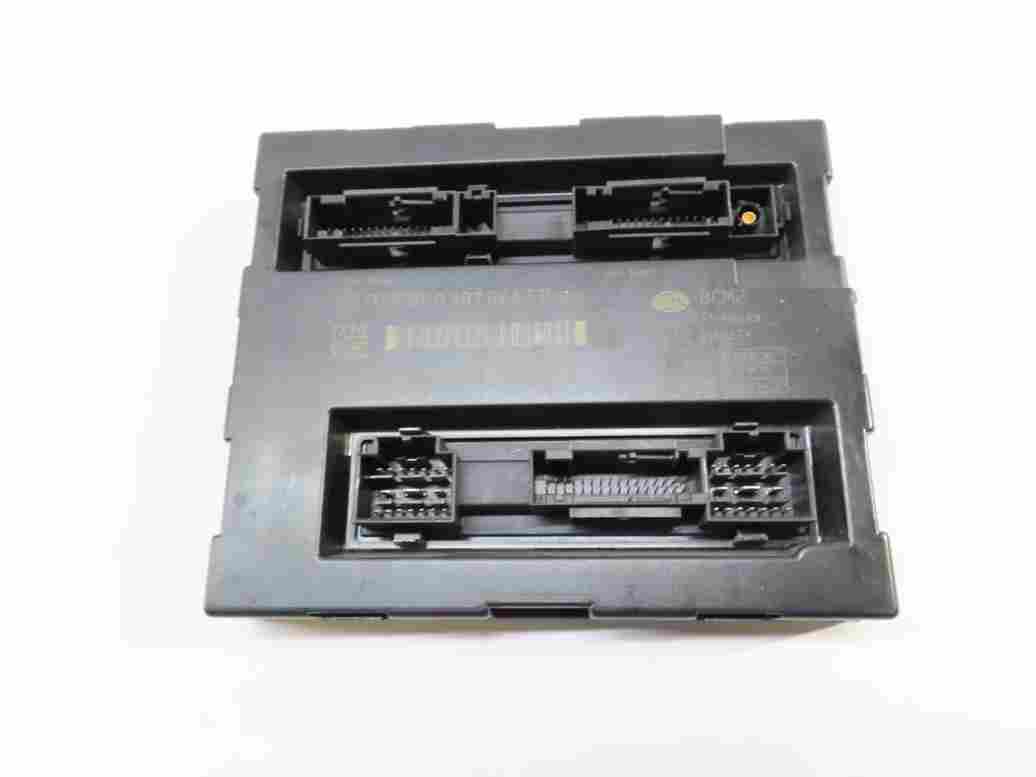 12-17 AUDI A4 S4 A5 S5 Q5 SQ5 (B8 8K 8T 8R) BODY COMFORT CONTROL MODULE (BCM2)