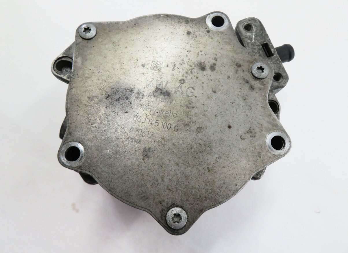 Thumbnail 6: 2012 AUDI Q5 (B8 8R) 2.0L TURBO ENGINE - BRAKE VACUUM PUMP