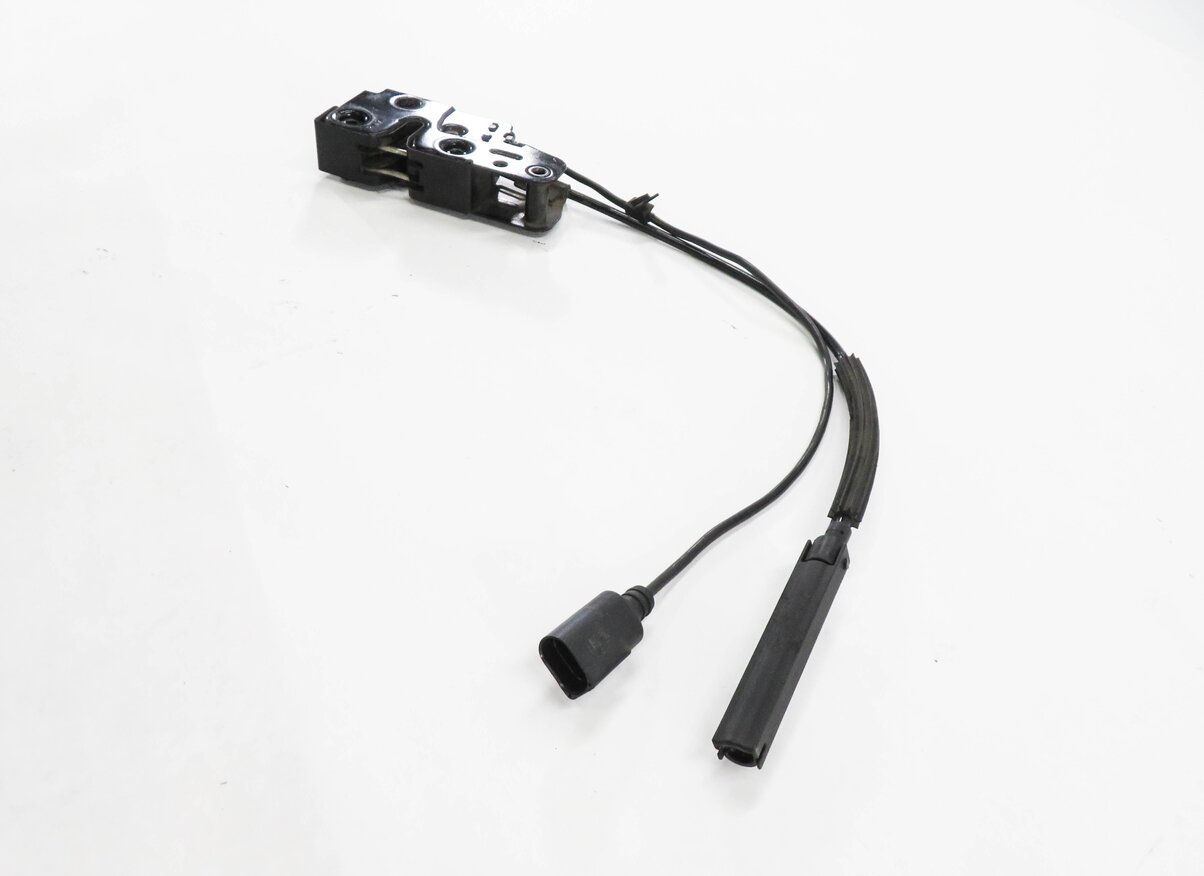 Thumbnail 4: 2012 AUDI Q5 (B8 8R) FRONT LOWER HOOD LOCK LATCH
