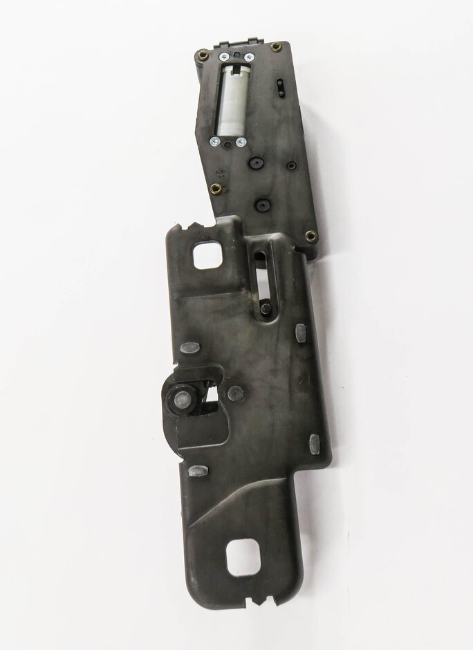 Thumbnail 3: 2012 AUDI Q5 (B8 8R) REAR TRUNK LOCK LATCH ACTUATOR MOTOR STRIKER PLATE