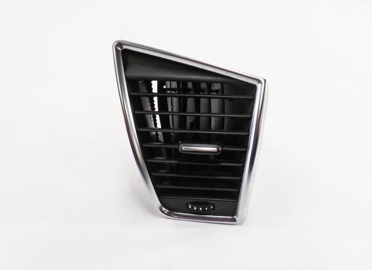 Thumbnail 2: 2012 AUDI Q5 (B8 8R) RIGHT FRONT PASSENGER DASH HEATER A/C AIR VENT