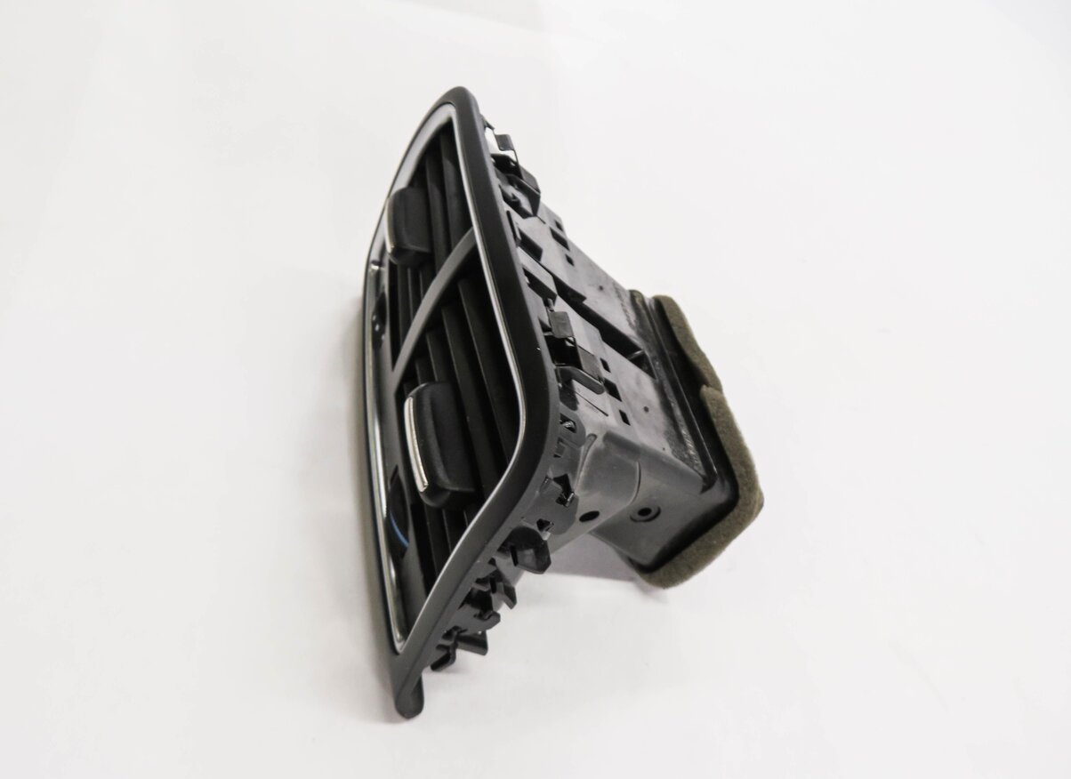 Thumbnail 3: 2012 AUDI Q5 (B8 8R) REAR CENTER CONSOLE HEATER A/C AIR VENT