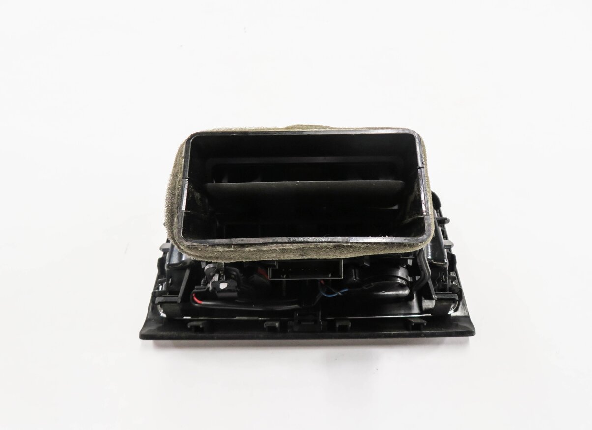 Thumbnail 6: 2012 AUDI Q5 (B8 8R) REAR CENTER CONSOLE HEATER A/C AIR VENT