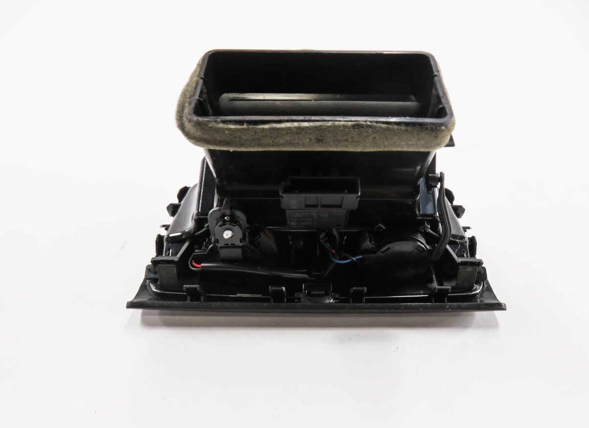 Thumbnail 7: 2012 AUDI Q5 (B8 8R) REAR CENTER CONSOLE HEATER A/C AIR VENT