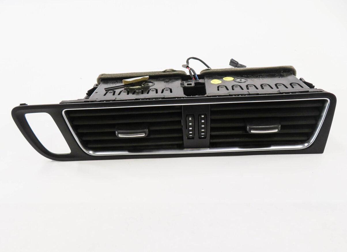Thumbnail 2: 2012 AUDI Q5 (B8 8R) CENTER DASH HEATER A/C AIR VENT
