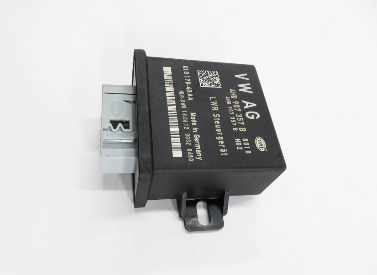 Thumbnail 4: 2012 AUDI Q5 (B8 8R) ADAPTIVE HEADLIGHT AFS RANGE CONTROL MODULE