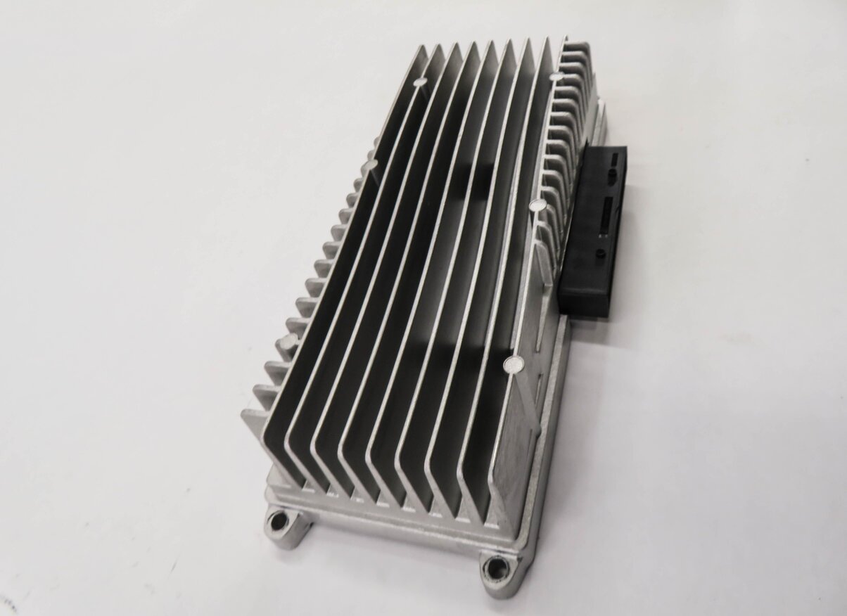 Thumbnail 3: 2012 AUDI Q5 (B8 8R) RADIO STEREO AUDIO AMP AMPLIFIER