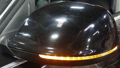 Thumbnail 2: 09-14 AUDI Q5 (8R) LEFT P-FOLD HEAT AUTODIM MEMORY DOOR MIRROR w/ LIGHT (BLACK)