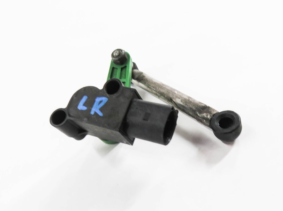 Thumbnail 2: 2009 AUDI A4 (B8 8K) LEFT DRIVER REAR SUSPENSION HEIGHT LEVEL SENSOR