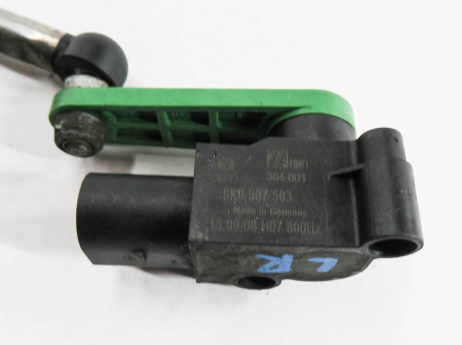 Thumbnail 5: 2009 AUDI A4 (B8 8K) LEFT DRIVER REAR SUSPENSION HEIGHT LEVEL SENSOR