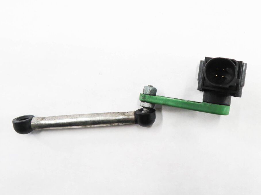 Thumbnail 5: 2009 AUDI A4 (B8 8K) RIGHT PASSENGER REAR SUSPENSION HEIGHT LEVEL SENSOR
