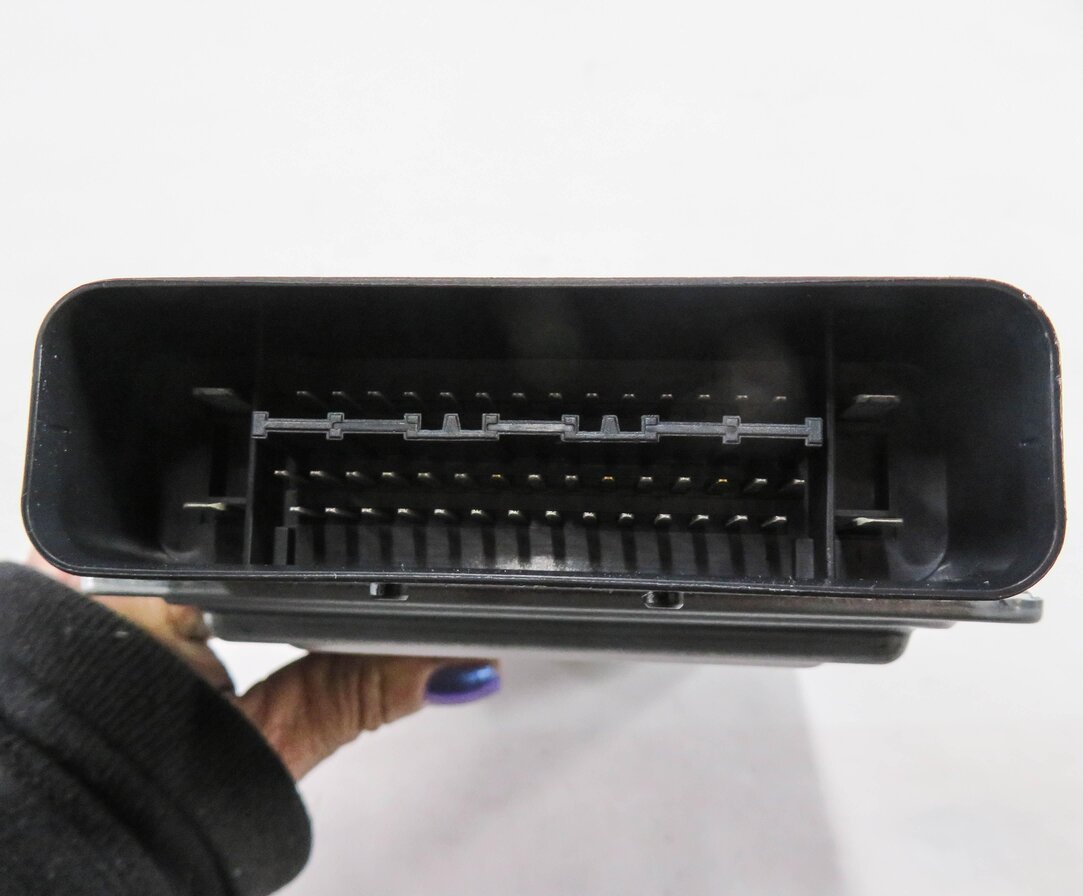 Thumbnail 8: 2009 AUDI A4 (B8 8K) DRIVE SELECT SUSPENSION DAMPER DAMPING CONTROL MODULE