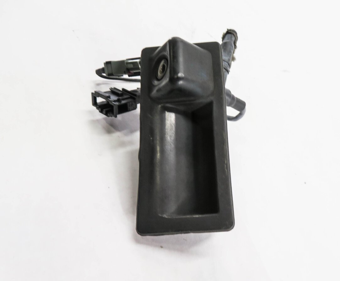 Thumbnail 4: 2009 AUDI A4 (B8 8K) REAR TRUNK HANDLE w/ BACKUP CAMERA