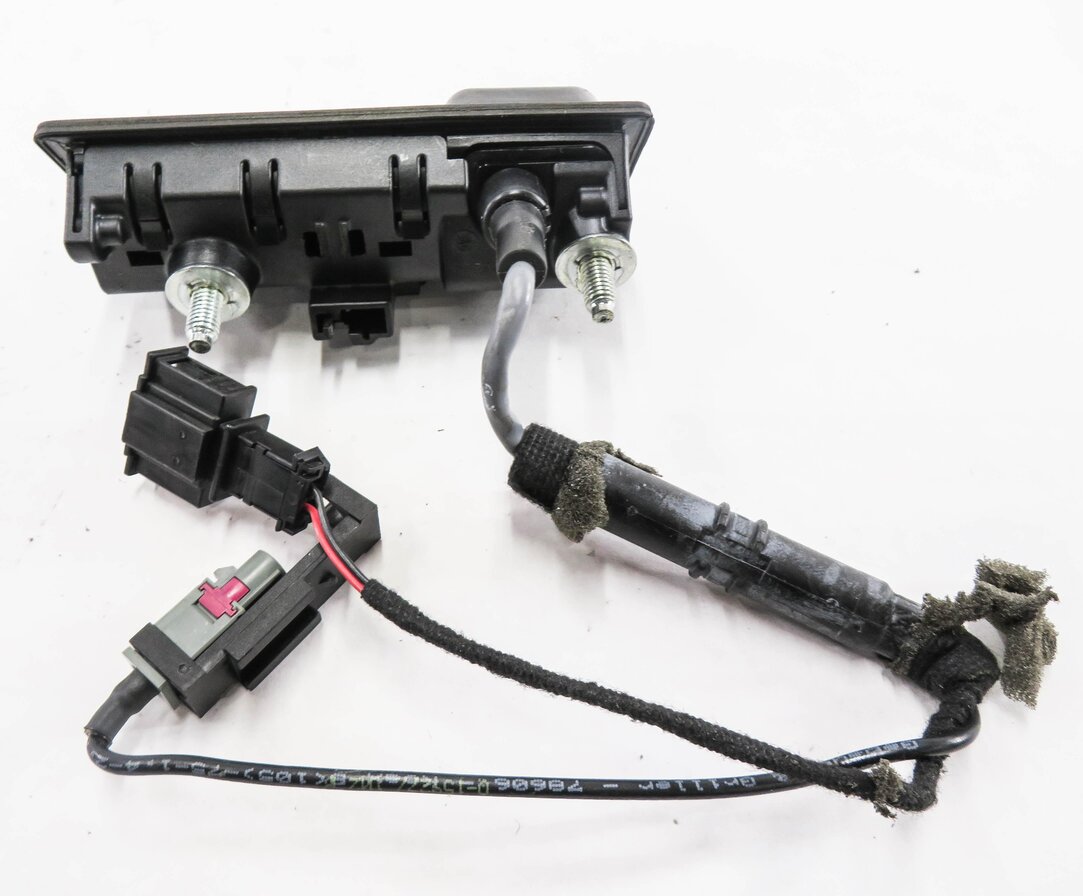Thumbnail 6: 2009 AUDI A4 (B8 8K) REAR TRUNK HANDLE w/ BACKUP CAMERA