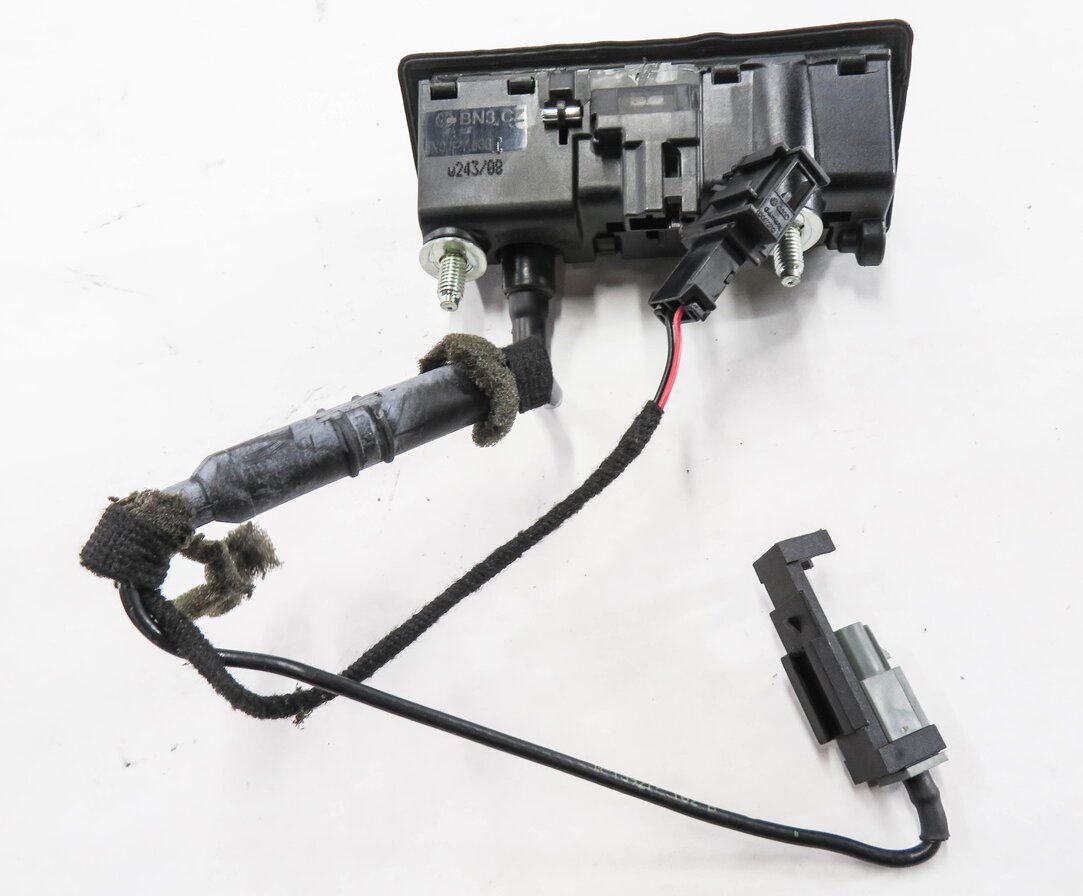 Thumbnail 7: 2009 AUDI A4 (B8 8K) REAR TRUNK HANDLE w/ BACKUP CAMERA