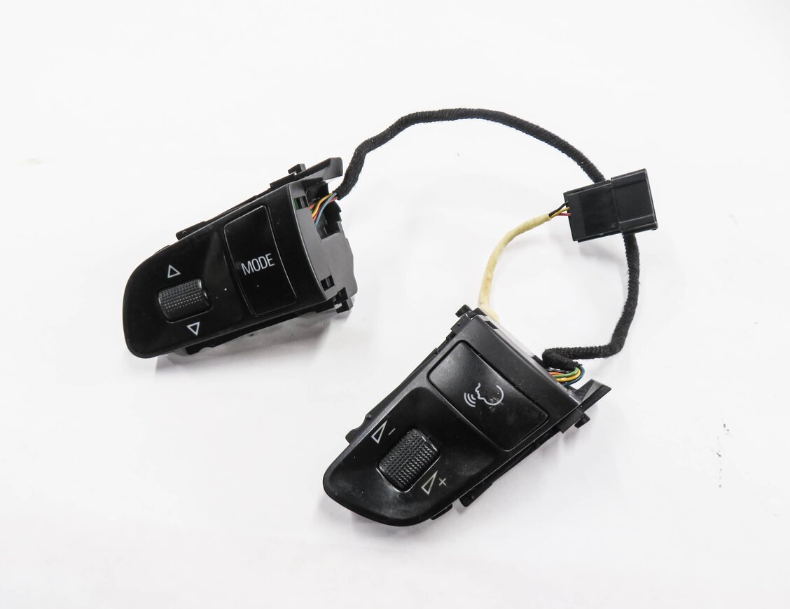 2009 AUDI A4 (B8 8K) STEERING WHEEL SWITCH BUTTON SET-2