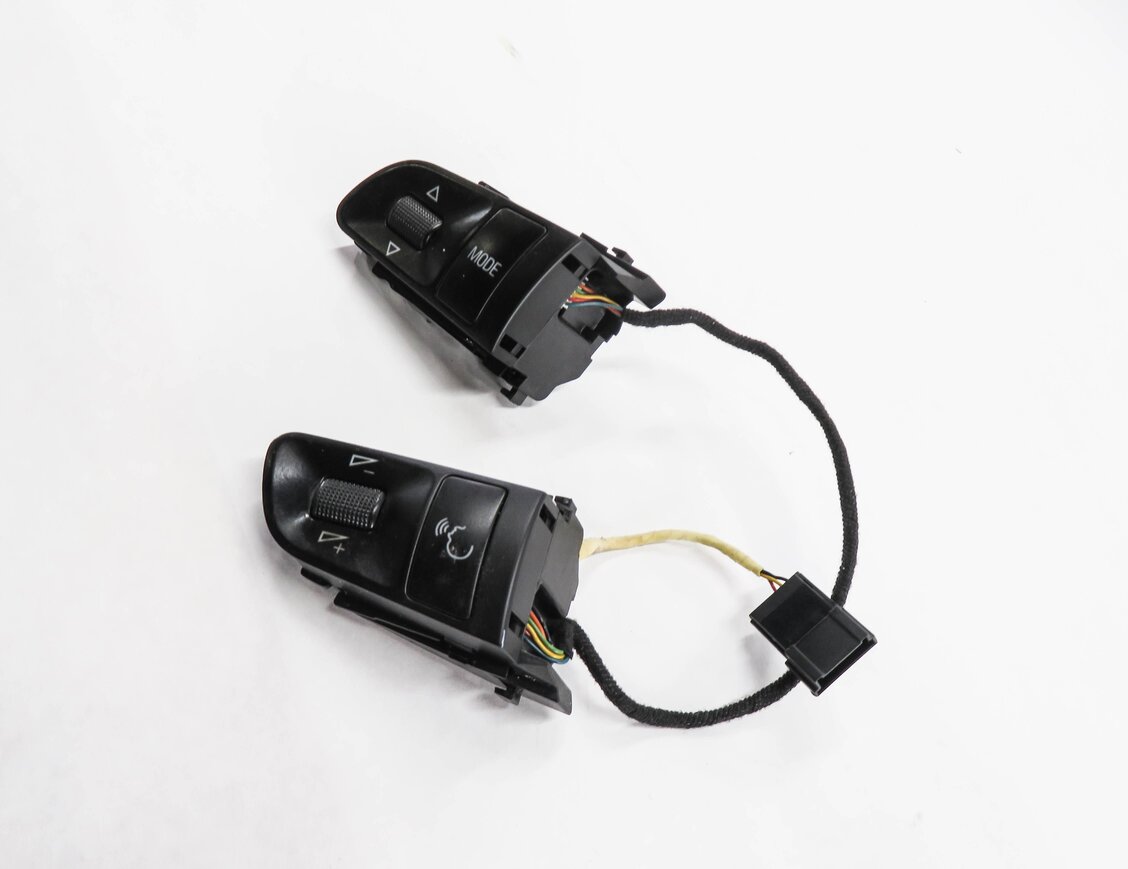 Thumbnail 5: 2009 AUDI A4 (B8 8K) STEERING WHEEL SWITCH BUTTON SET-2