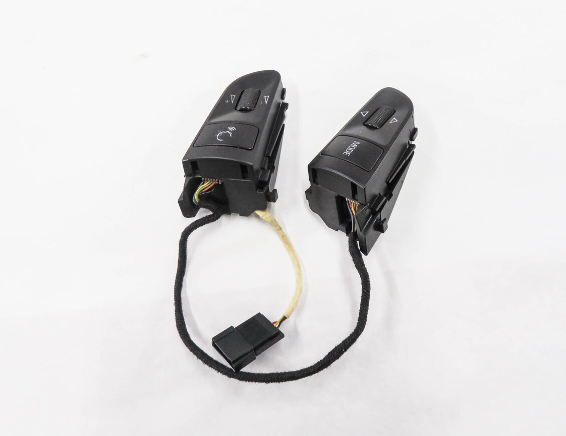 Thumbnail 7: 2009 AUDI A4 (B8 8K) STEERING WHEEL SWITCH BUTTON SET-2