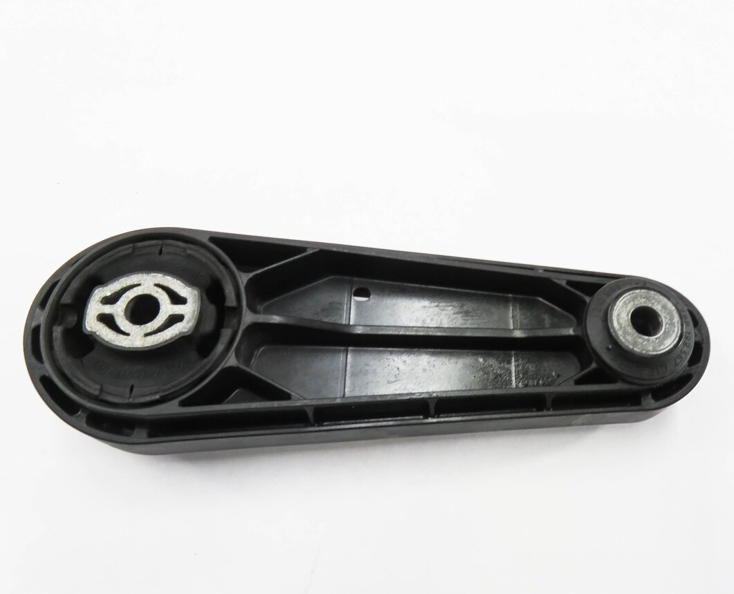 Thumbnail 2: 2011 PORSCHE CAYENNE (958) 4.8L V8 ENGINE - UPPER MOTOR MOUNT TORSION BRACKET