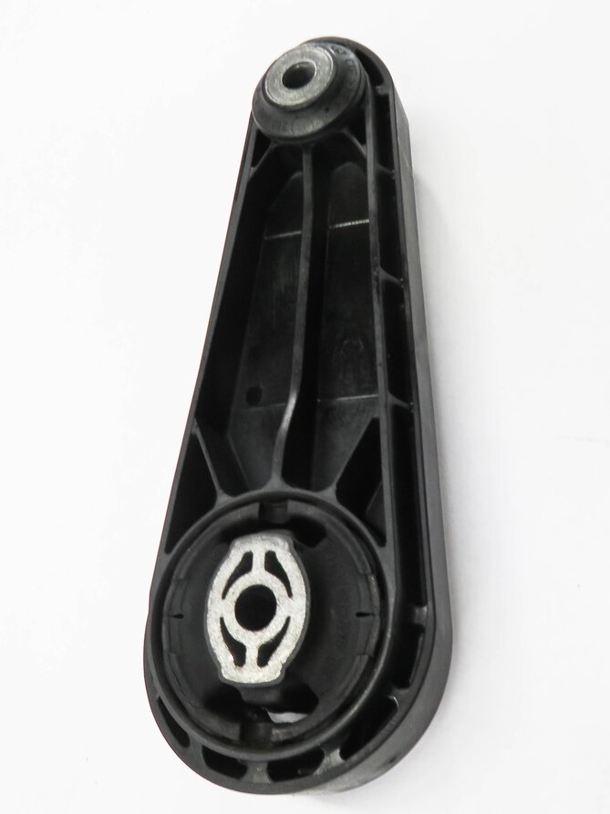 Thumbnail 3: 2011 PORSCHE CAYENNE (958) 4.8L V8 ENGINE - UPPER MOTOR MOUNT TORSION BRACKET