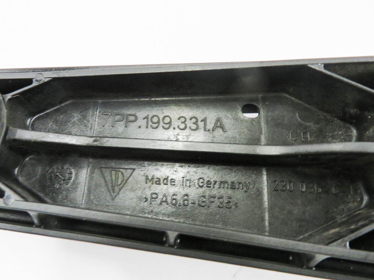 Thumbnail 6: 2011 PORSCHE CAYENNE (958) 4.8L V8 ENGINE - UPPER MOTOR MOUNT TORSION BRACKET